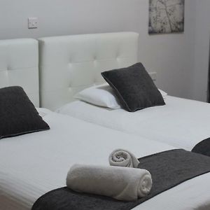 Large Double or Twin Room